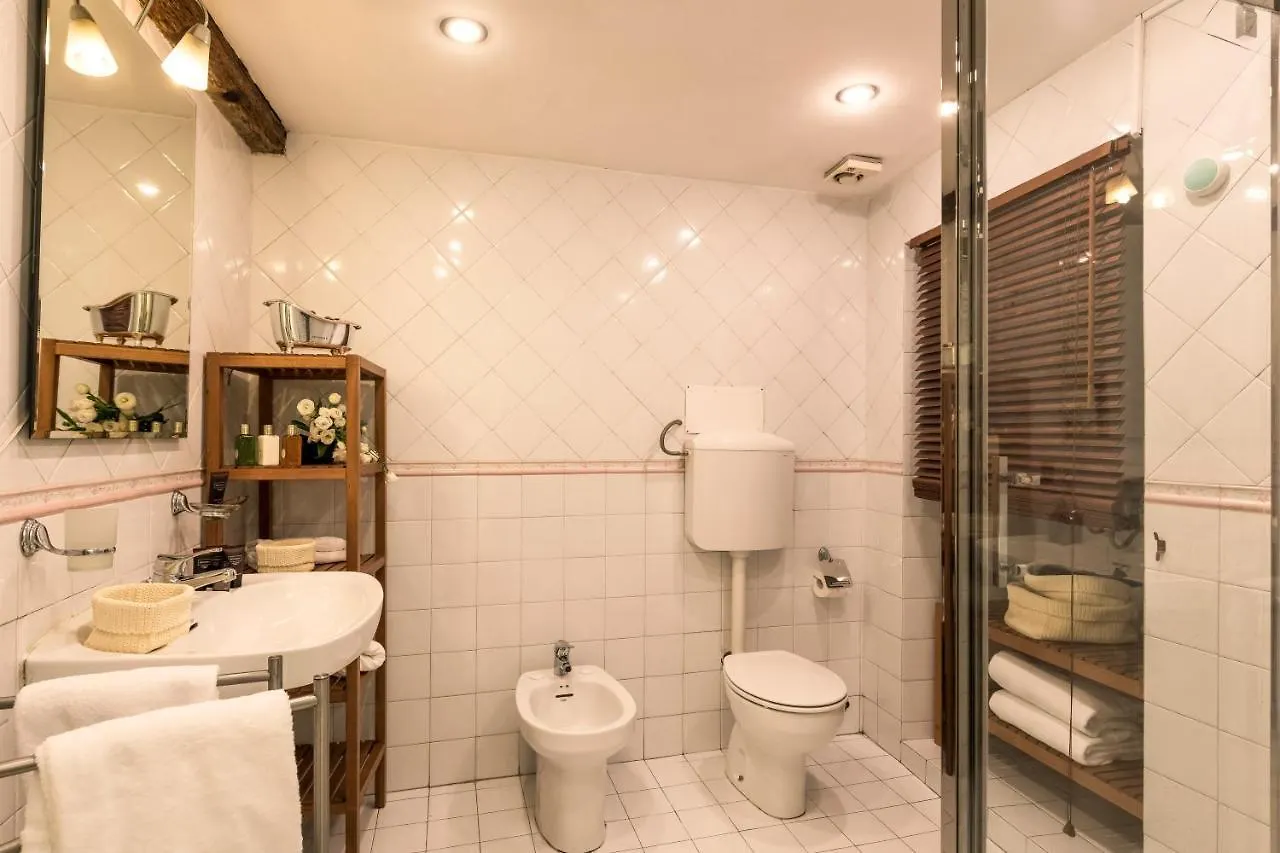 Pf Apartment Rome Italy